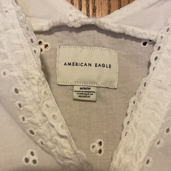 AEO Eyelet white shirt with tie. Easily worn open or tied! - Picture 2 of 3